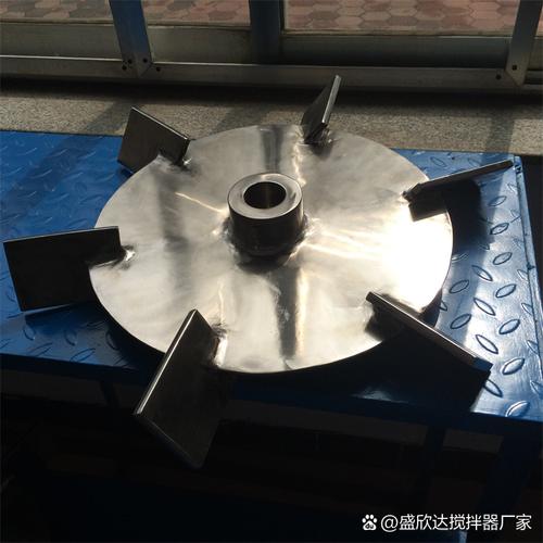 作為環(huán)保工程的關(guān)鍵設(shè)備,脫硫攪拌器的質(zhì)量直接影響處理效果和運(yùn)行